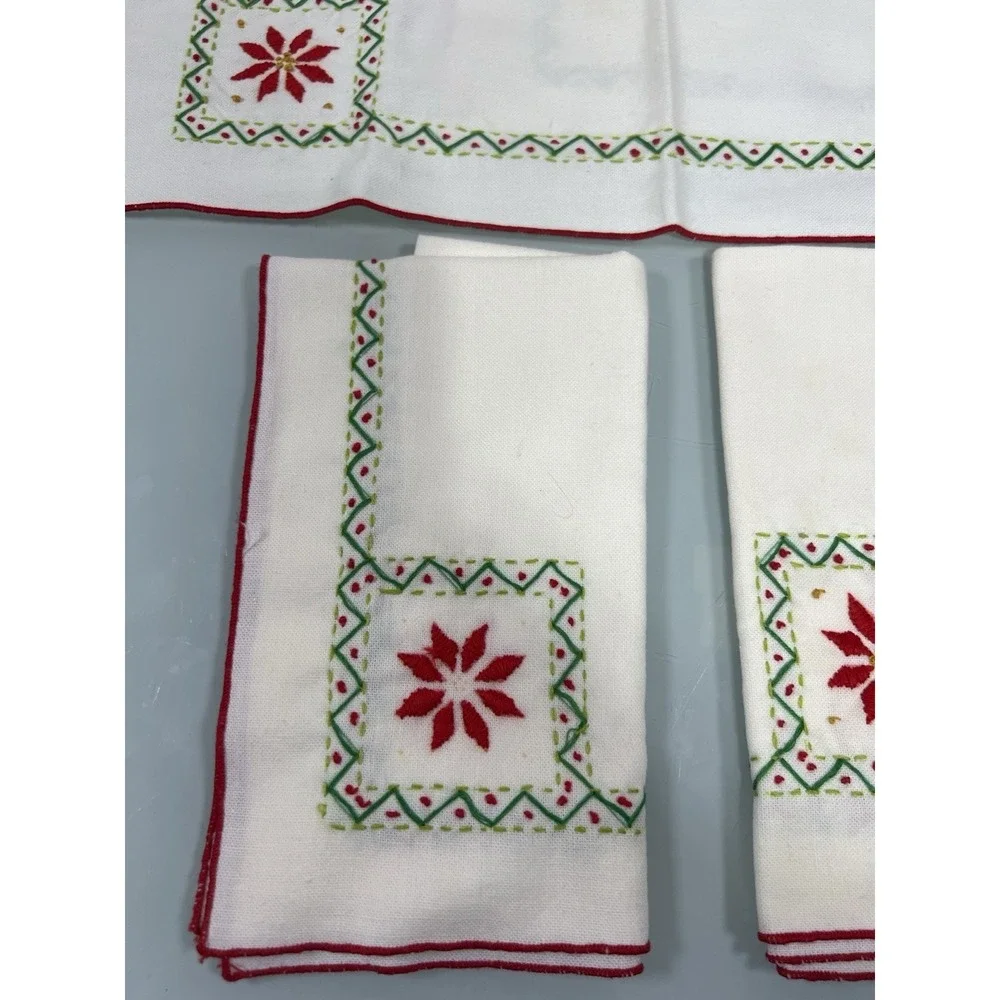 The Unbranded Brand vintage embroidered